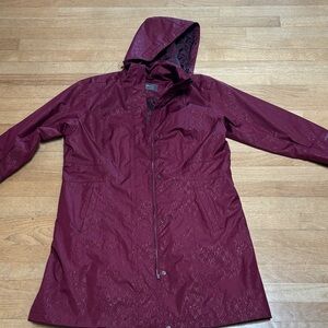 Eddie Bauer Women's Deep Red Burgundy Hooded Rain Long Jacket L